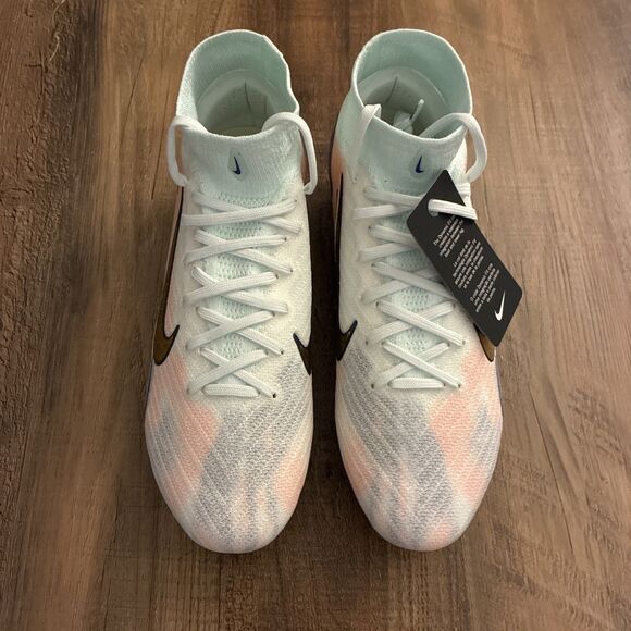 Athletic_Shoes